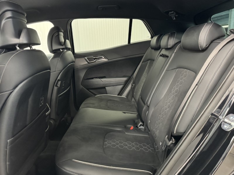 2025 (75) KIA SPORTAGE 1.6T GDi 207 HEV GT-Line 5dr Auto 5027976