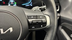 2025 (75) KIA SPORTAGE 1.6T GDi 207 HEV GT-Line 5dr Auto 5027993