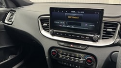 2025 (25) KIA CEED 1.5T GDi ISG 138 GT-Line 5dr 5009954