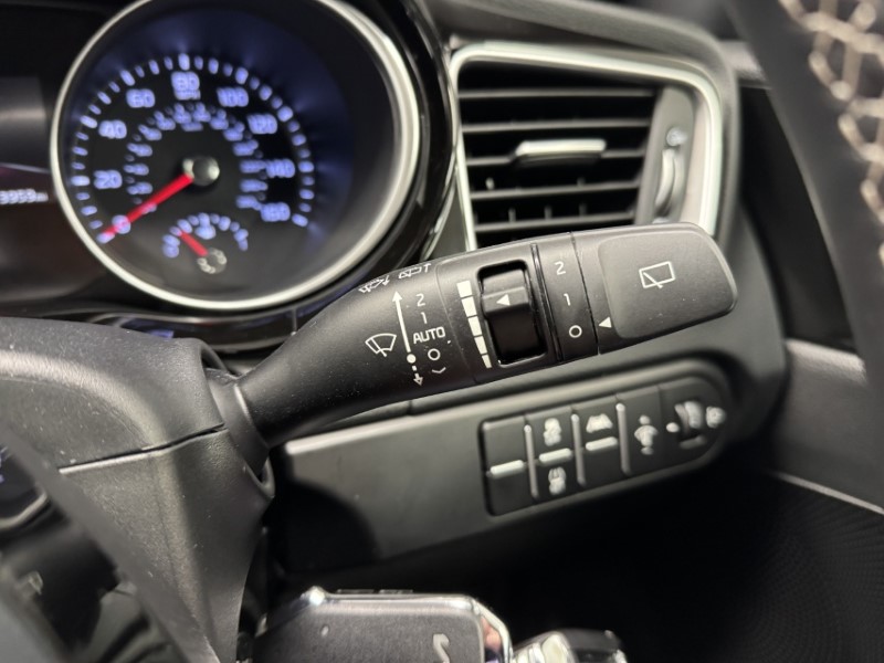 2025 (25) KIA CEED 1.5T GDi ISG 138 GT-Line 5dr 5009967