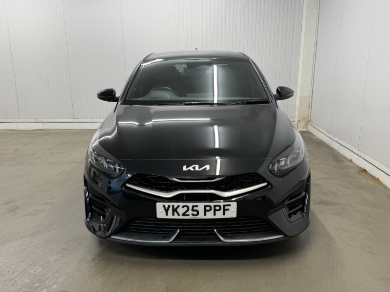 2025 (25) KIA CEED 1.5T GDi ISG 138 GT-Line 5dr 5009971