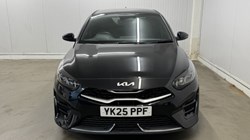 2025 (25) KIA CEED 1.5T GDi ISG 138 GT-Line 5dr 5009971