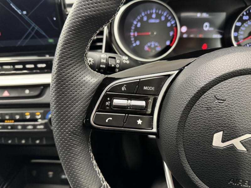 2025 (25) KIA CEED 1.5T GDi ISG 138 GT-Line 5dr 5009964