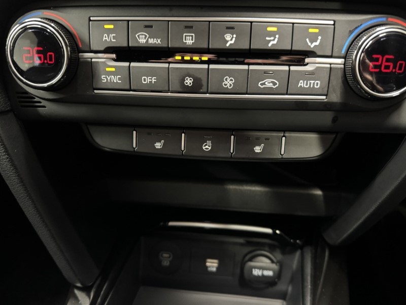 2025 (25) KIA CEED 1.5T GDi ISG 138 GT-Line 5dr 5009958