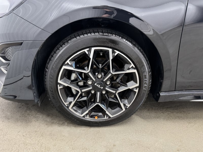 2025 (25) KIA CEED 1.5T GDi ISG 138 GT-Line 5dr 5009943