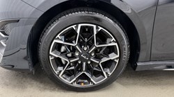 2025 (25) KIA CEED 1.5T GDi ISG 138 GT-Line 5dr 5009943