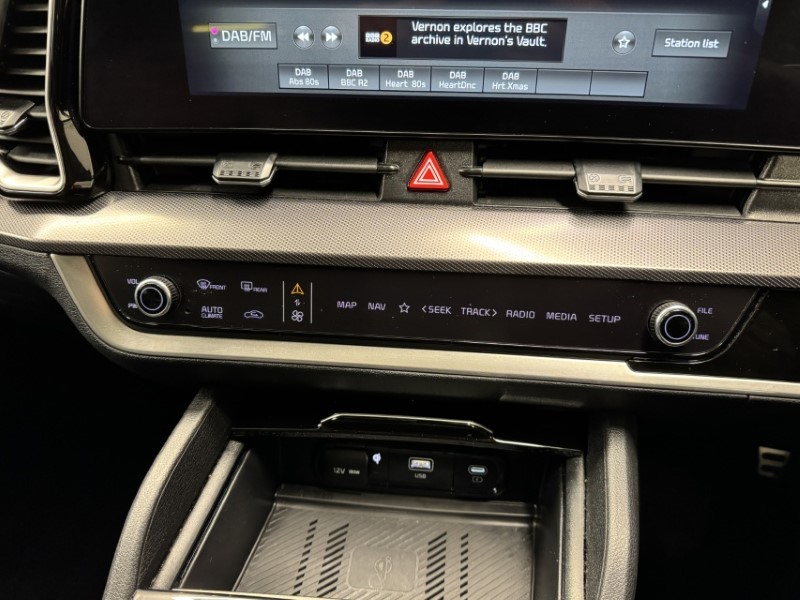 2022 (72) KIA SPORTAGE 1.6T GDi HEV GT-Line S 5dr Auto 5033055