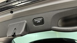 2022 (72) KIA SPORTAGE 1.6T GDi HEV GT-Line S 5dr Auto 5033038