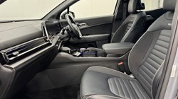 2022 (72) KIA SPORTAGE 1.6T GDi HEV GT-Line S 5dr Auto 5033045