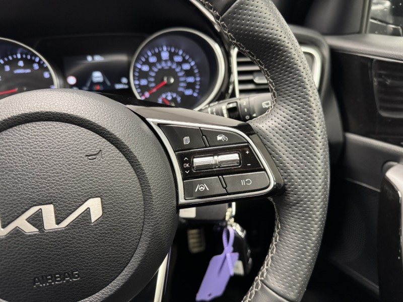 2025 (25) KIA CEED 1.5T GDi ISG 138 GT-Line 5dr 5007430