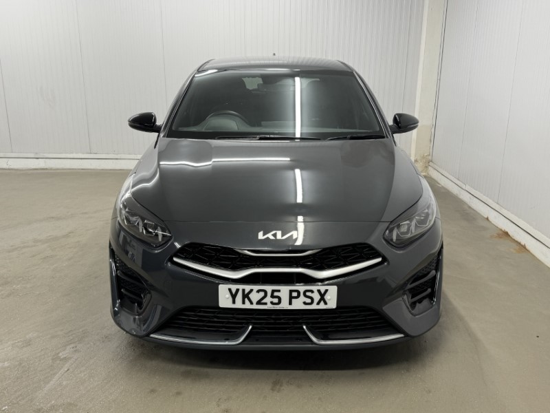 2025 (25) KIA CEED 1.5T GDi ISG 138 GT-Line 5dr 5007436