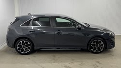 2025 (25) KIA CEED 1.5T GDi ISG 138 GT-Line 5dr 5007434