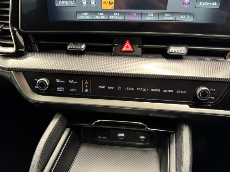 2025 (75) KIA SPORTAGE 1.6T GDi 207 HEV GT-Line 5dr Auto 5018396