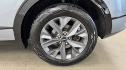 2025 (75) KIA SPORTAGE 1.6T GDi 207 HEV GT-Line 5dr Auto 5018385