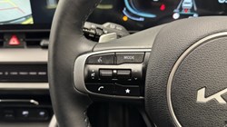 2025 (75) KIA SPORTAGE 1.6T GDi 207 HEV GT-Line 5dr Auto 5018401