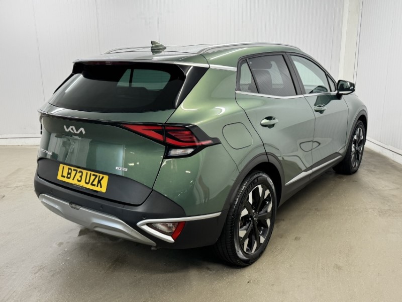 2023 (73) KIA SPORTAGE 1.6T GDi PHEV 3 5dr Auto AWD 5034902