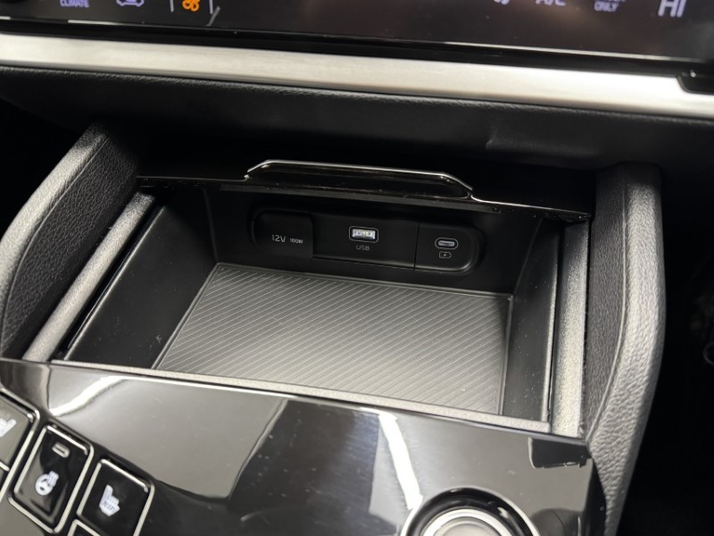 2023 (73) KIA SPORTAGE 1.6T GDi PHEV 3 5dr Auto AWD 5034894