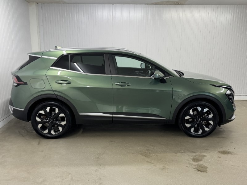 2023 (73) KIA SPORTAGE 1.6T GDi PHEV 3 5dr Auto AWD 5034900