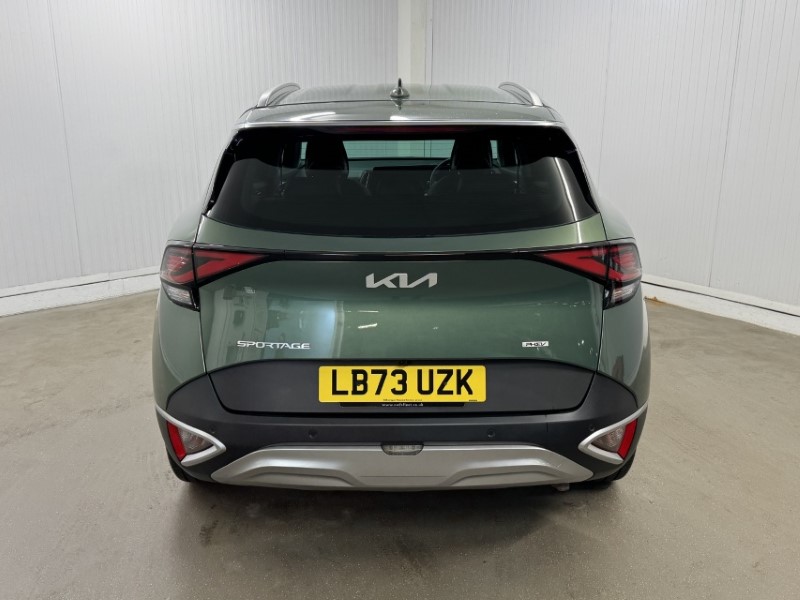 2023 (73) KIA SPORTAGE 1.6T GDi PHEV 3 5dr Auto AWD 5034879