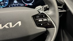2023 (72) KIA NIRO 1.6 GDi Hybrid 4 5dr DCT 5050045
