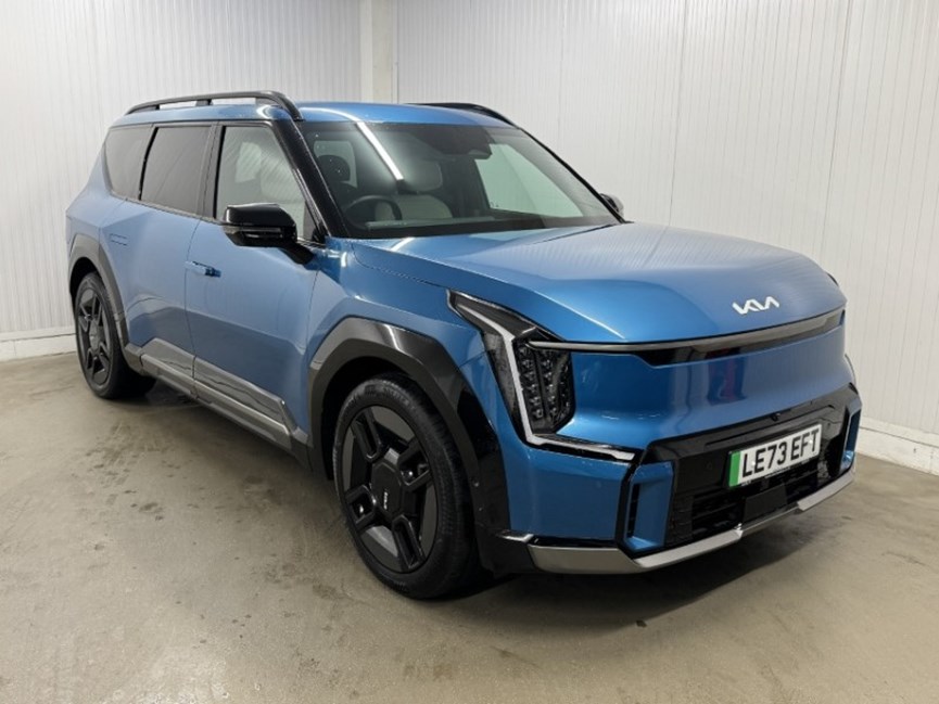 2024 (73) KIA EV9 282kW GT-Line 99.8kWh AWD 5dr Auto