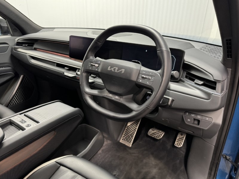 2024 (73) KIA EV9 282kW GT-Line 99.8kWh AWD 5dr Auto 5028094