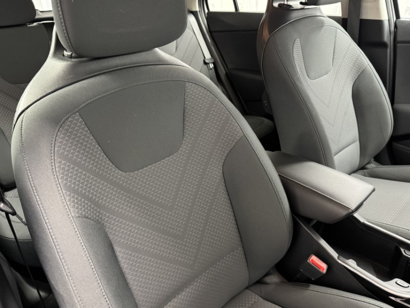 2023 (72) KIA NIRO 1.6 GDi Hybrid 2 5dr DCT 5017086