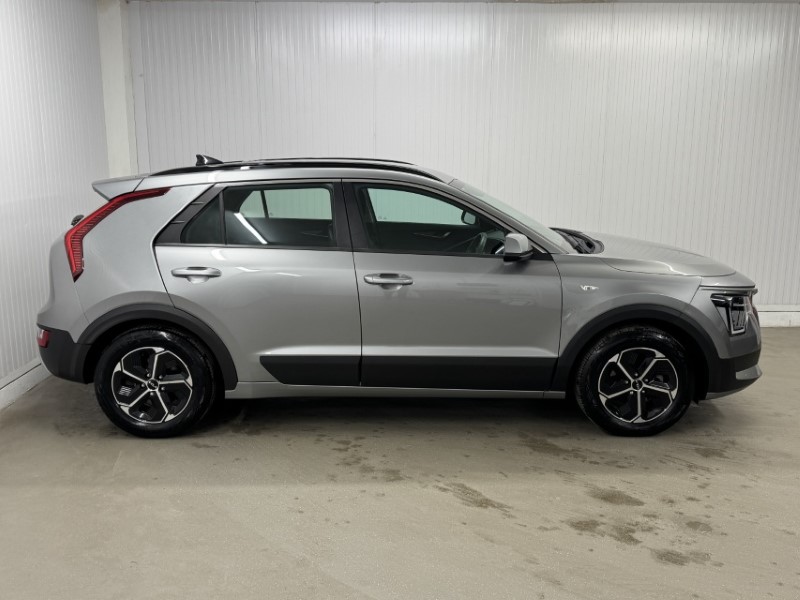 2023 (72) KIA NIRO 1.6 GDi Hybrid 2 5dr DCT 5017077