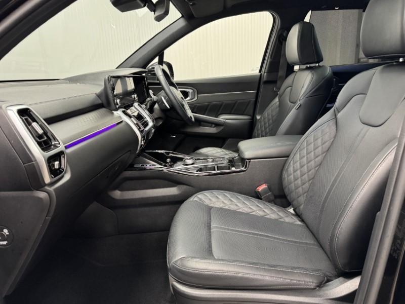 2024 (73) KIA SORENTO 1.6 T-GDi HEV Edition 5dr Auto 5045351