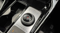 2024 (73) KIA SORENTO 1.6 T-GDi HEV Edition 5dr Auto 5045361