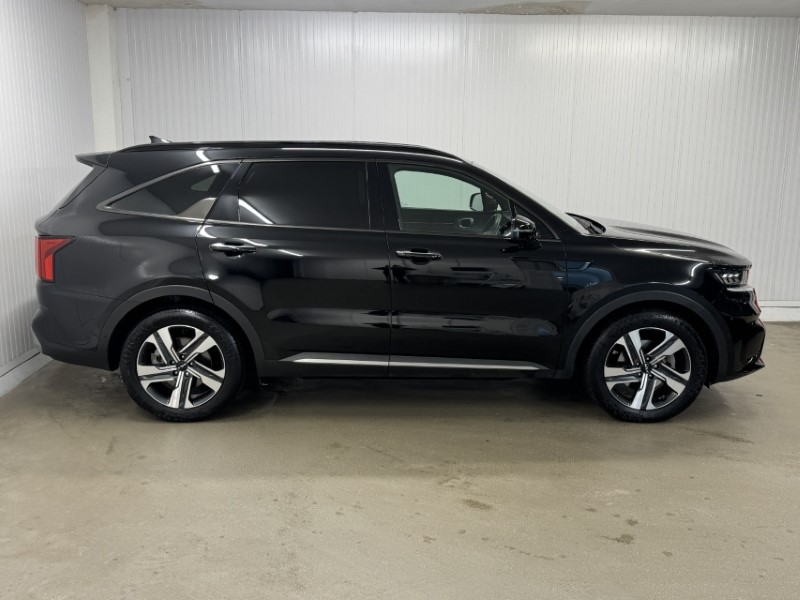 2024 (73) KIA SORENTO 1.6 T-GDi HEV Edition 5dr Auto 5045373