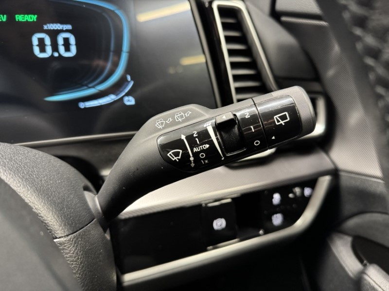 2025 (75) KIA SPORTAGE 1.6T GDi 207 HEV GT-Line 5dr Auto 5044857