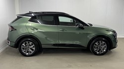 2025 (25) KIA SPORTAGE 1.6T GDi 207 HEV GT-Line S 5dr Auto 5076738