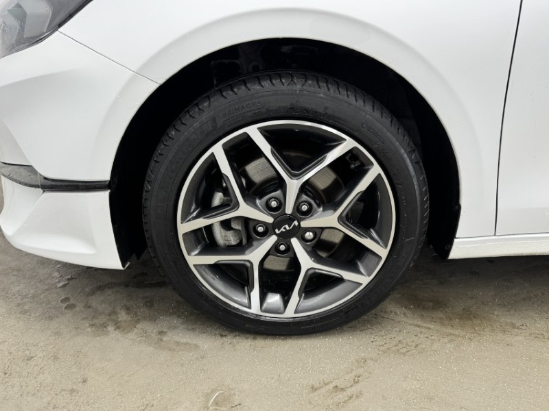 2025 (25) KIA CEED 1.5T GDi ISG 138 3 5dr DCT 5030956