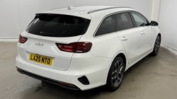 2025 (25) KIA CEED 1.5T GDi ISG 138 3 5dr DCT 5030950