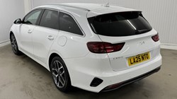 2025 (25) KIA CEED 1.5T GDi ISG 138 3 5dr DCT 5030952