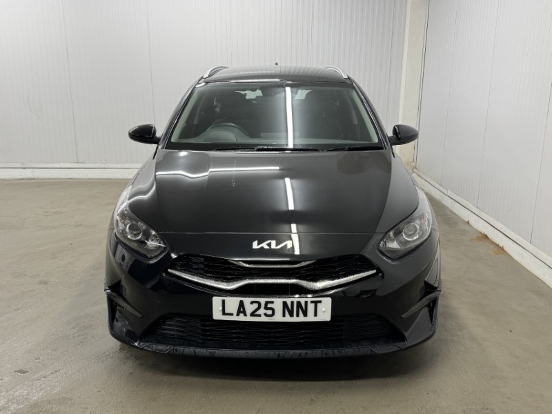 2025 (25) KIA CEED 1.5T GDi ISG 138 2 5dr 5030933