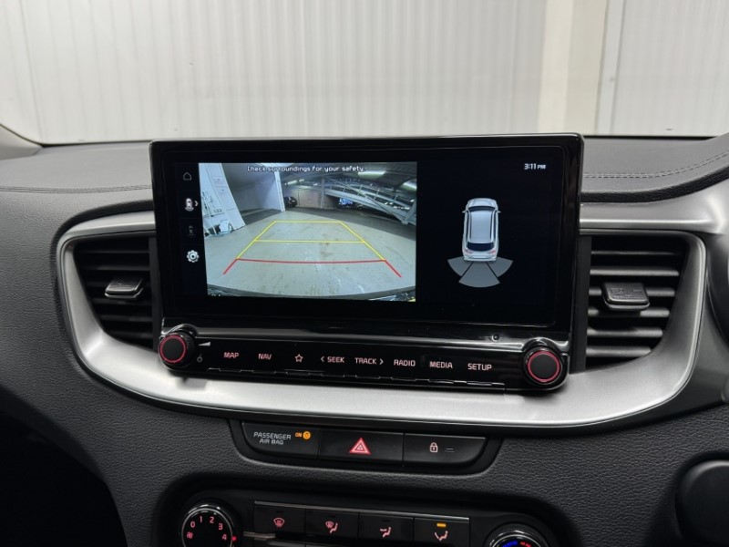 2025 (25) KIA CEED 1.5T GDi ISG 138 2 5dr 5030926