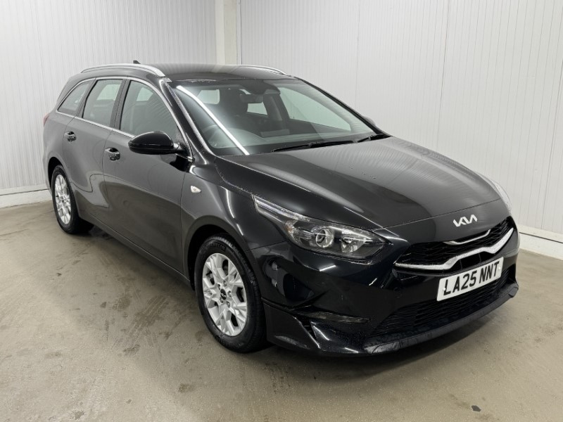 2025 (25) KIA CEED 1.5T GDi ISG 138 2 5dr