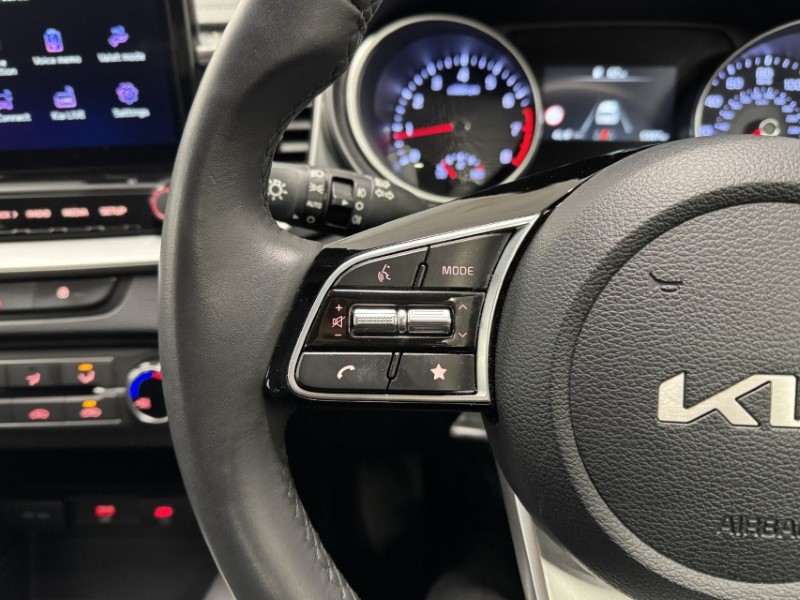 2025 (25) KIA CEED 1.5T GDi ISG 138 2 5dr 5030927