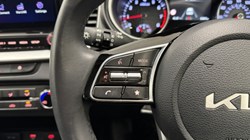 2025 (25) KIA CEED 1.5T GDi ISG 138 2 5dr 5030927