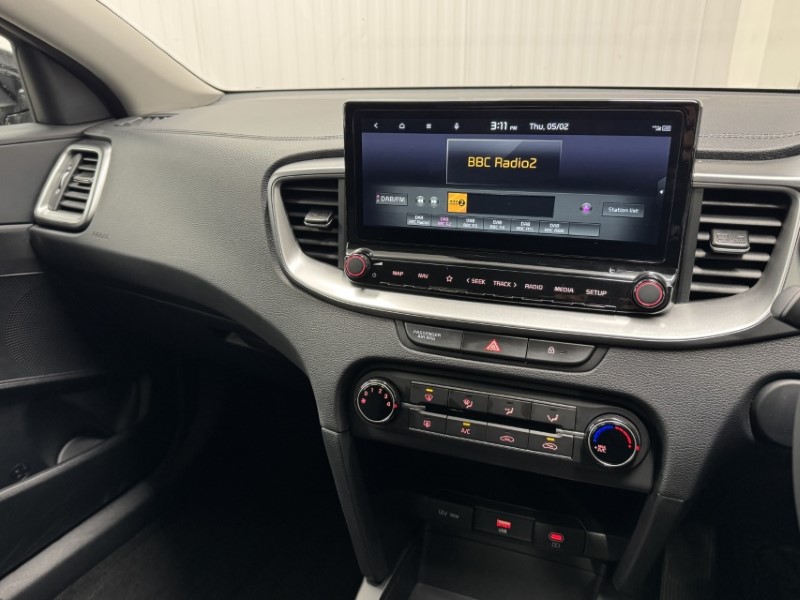 2025 (25) KIA CEED 1.5T GDi ISG 138 2 5dr 5030942