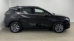 2025 (75) KIA SPORTAGE 1.6T GDi 207 HEV GT-Line 5dr Auto 5076672