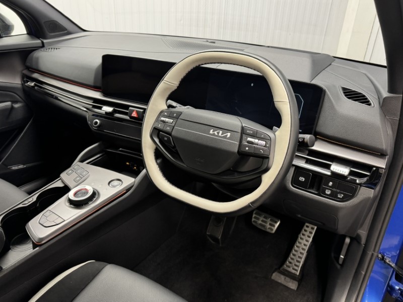 2025 (75) KIA SPORTAGE 1.6T GDi HEV GT-Line S 5dr Auto 5059682