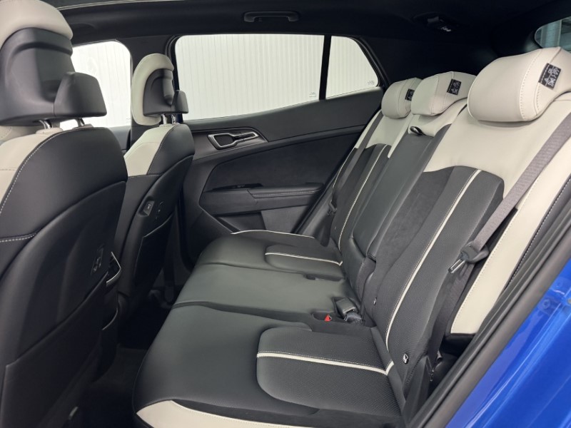 2025 (75) KIA SPORTAGE 1.6T GDi HEV GT-Line S 5dr Auto 5059659