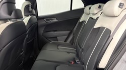 2025 (75) KIA SPORTAGE 1.6T GDi HEV GT-Line S 5dr Auto 5052607