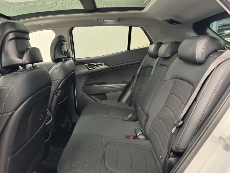 2023 (23) KIA SPORTAGE 1.6T GDi HEV 4 5dr Auto 5102690