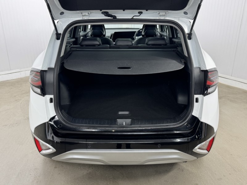 2023 (23) KIA SPORTAGE 1.6T GDi HEV 4 5dr Auto 5102689