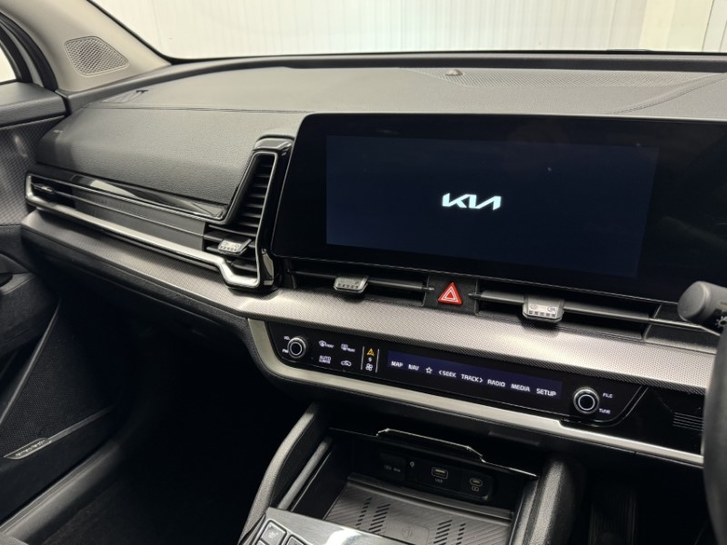 2023 (23) KIA SPORTAGE 1.6T GDi HEV 4 5dr Auto 5102699