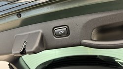 2025 (25) KIA SPORTAGE 1.6T GDi 207 HEV GT-Line S 5dr Auto AWD 5059806